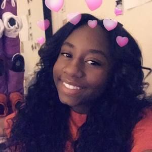 Meet your Posher, Shania